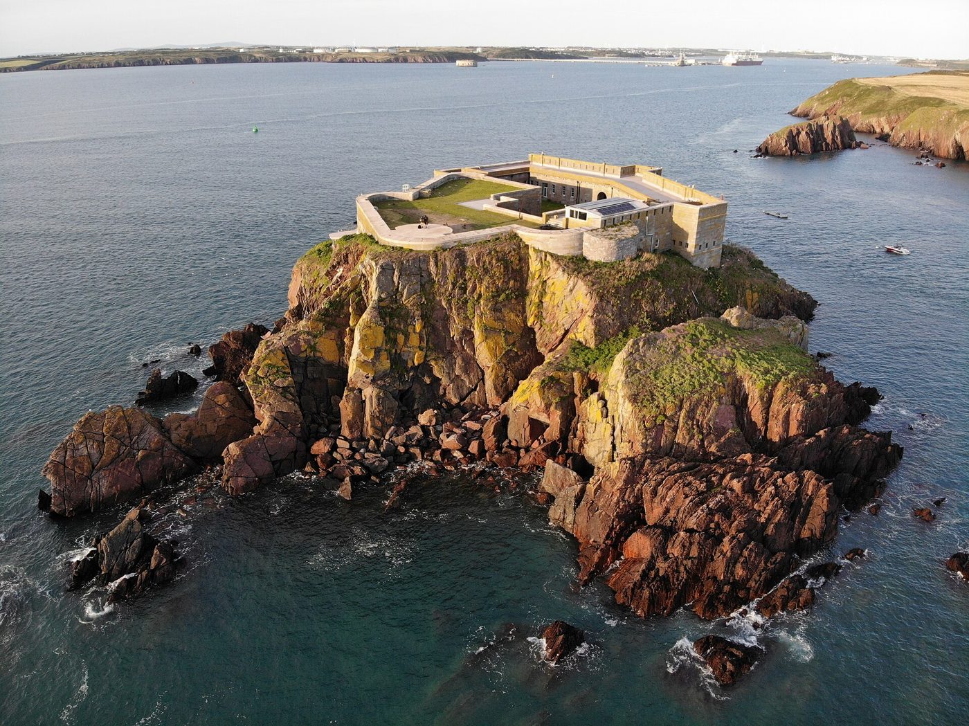 Aerial view of Thorne Island fort on its rocky islet